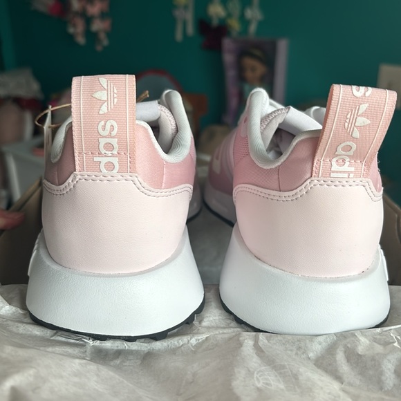BRAND NEW pink adidas Multix summer running shoe - Picture 4 of 5
